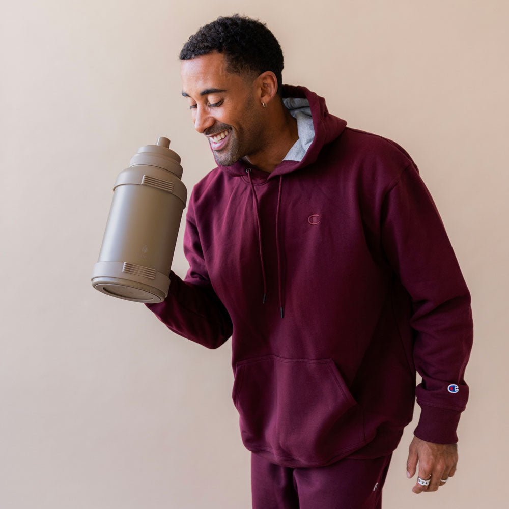 78-oz-titan-bottle-pastel-collection-q9 32_Manna_Website_Lifestyles_Titan_Darker_2.jpg